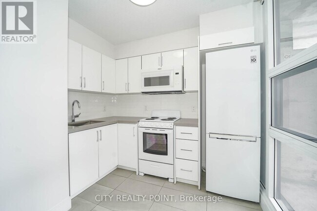 Photo - 33 Isabella St Unit 1916