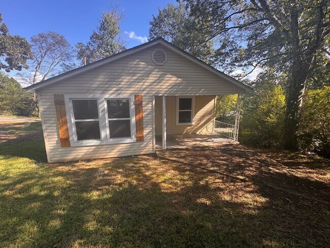 Photo - Guntersville, AL Home for Rent!