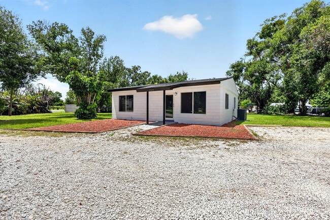 Photo - 5327 St Lucie Blvd