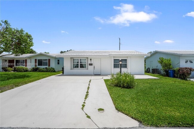 142 NW 10th Ct