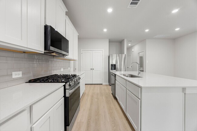 Photo - 302 Brazen Forest Trl