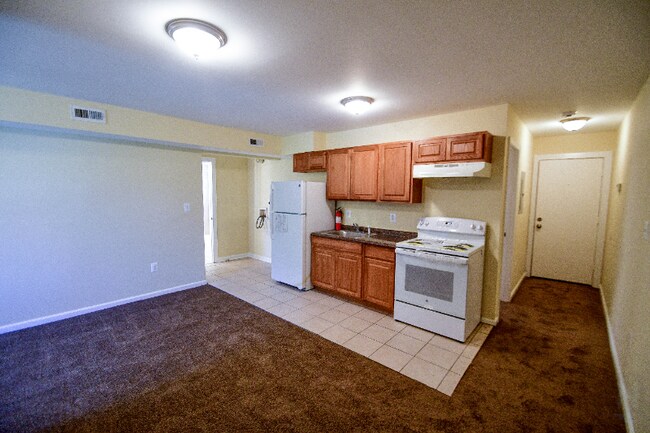 Photo - 1737 T St SE