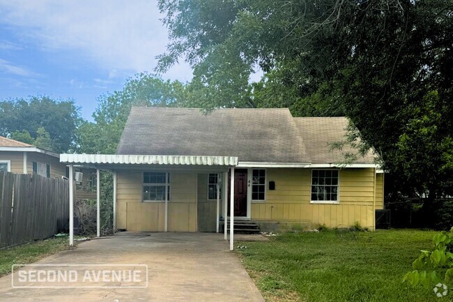 Building Photo - 44 16th Ave N Rental