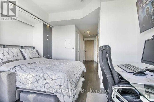 Photo - 5 Soudan Ave Unit 3112