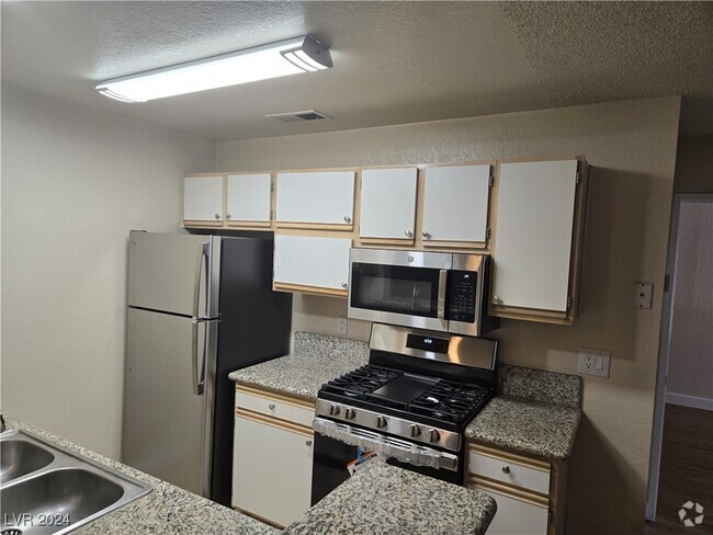 Building Photo - 2200 S Fort Apache Rd Unit 2186 Rental