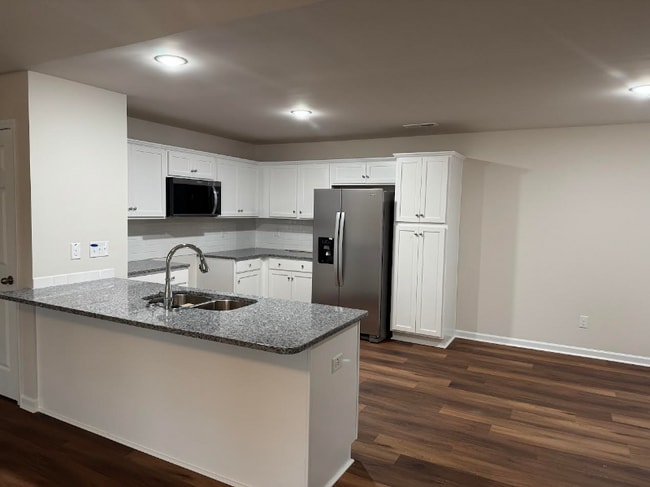 Photo - 103 Red Maple Pl