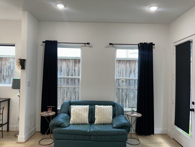Photo - 1711 Ruth St