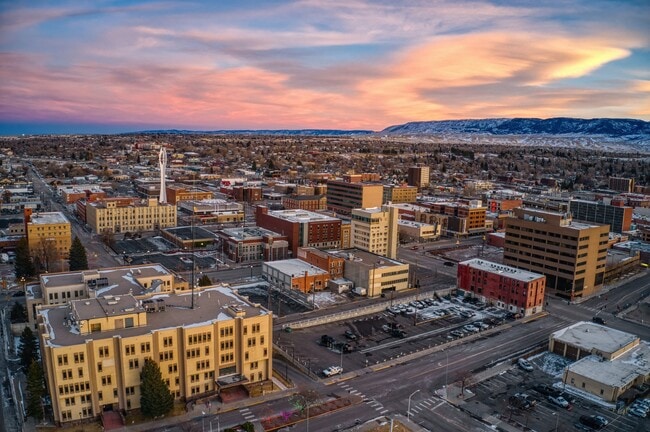 Photo - Elkhorn Apartments