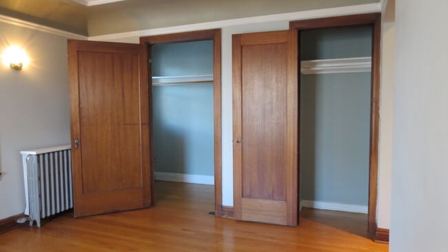 Photo - Emerald Arms