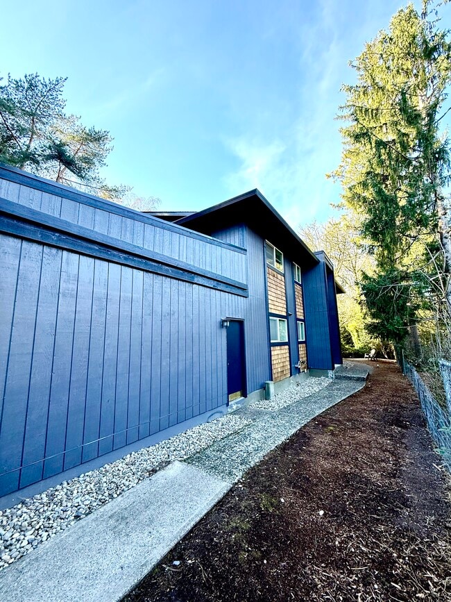 Photo - 6555 SW Terri Ct Unit #22