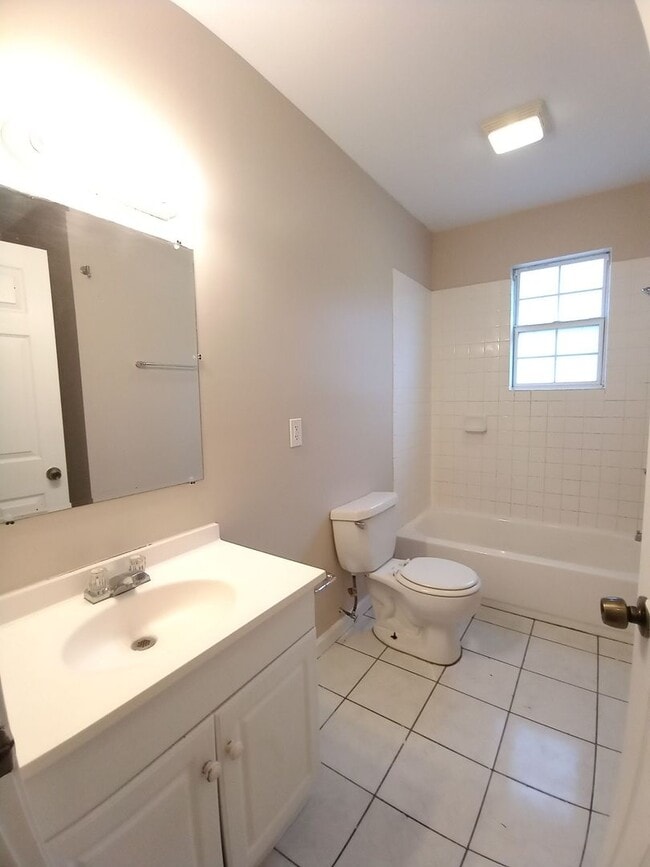 Photo - 4320 Banks St Unidad 4320