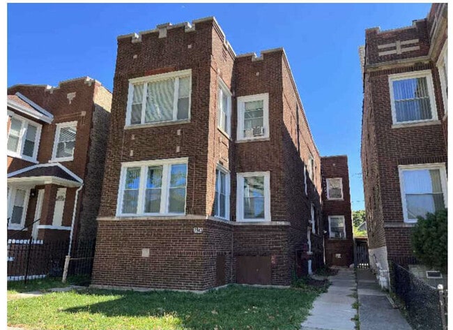 Building Photo - 7943 S Ada St Unit 2F