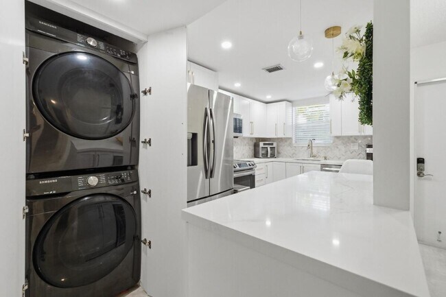 Photo - 6100 NW 44th St Unit 104