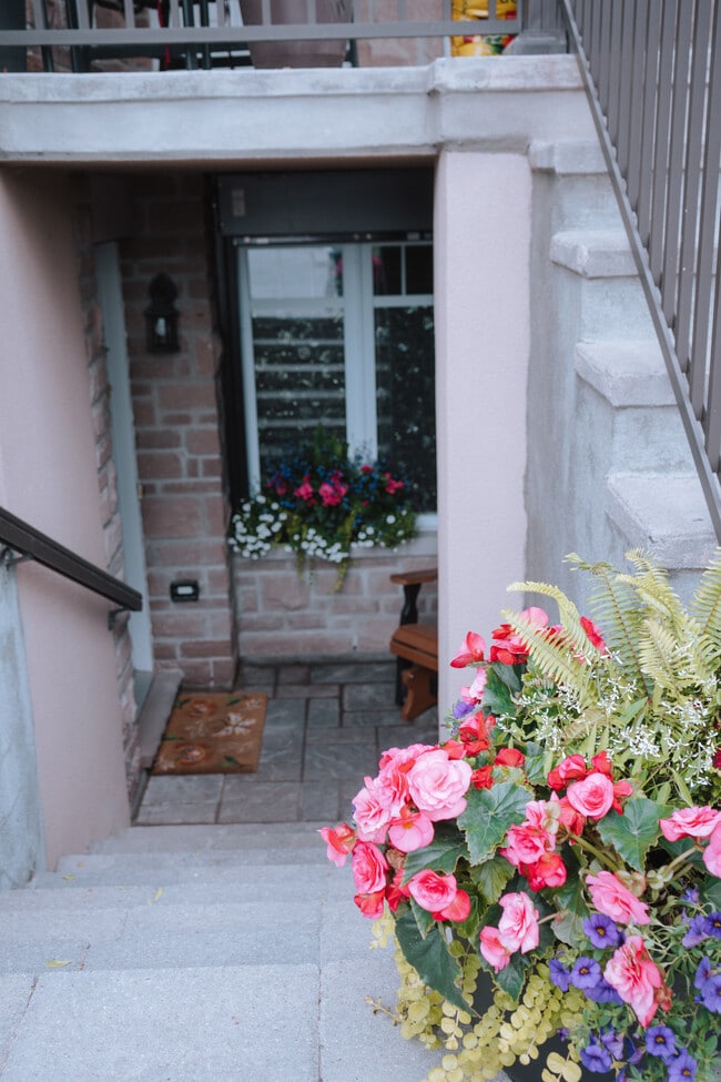 Photo - 56 Sweetnam Dr Unit A