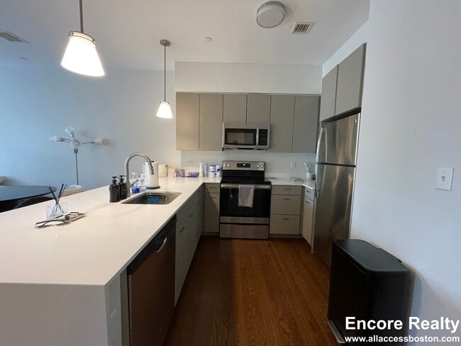 Photo - 373 Harvard St