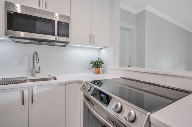 Photo - Villas of Lake Eola Condo Unit 2