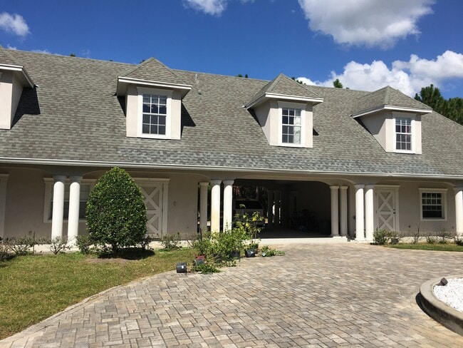 Photo - 18520 Ramblewood Rd Unidad Guest House