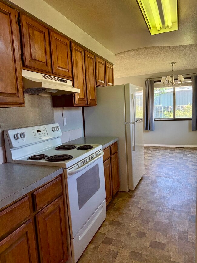 Photo - 5363 Gatewood Dr