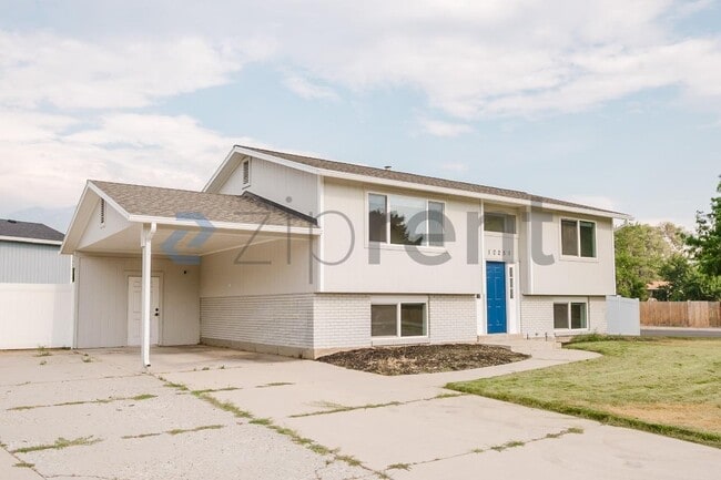 Building Photo - Unit