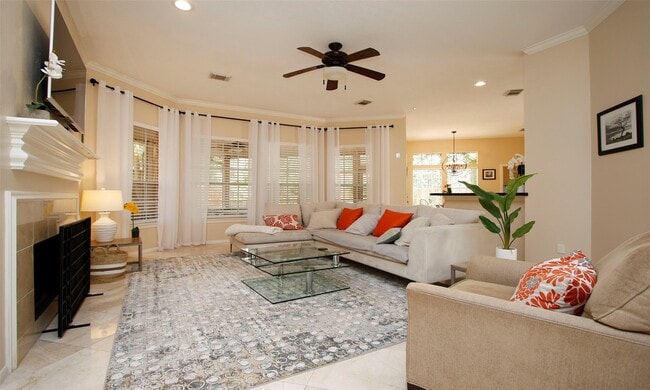 Photo - 19 E Sunny Slope Cir