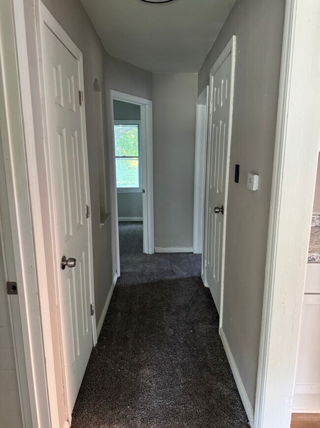 Photo - Comfortable 3-Bedroom Rental on Elmdale Street!
