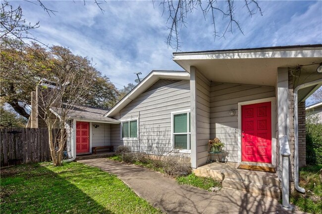 Photo - 11902 Broad Oaks Dr Townhome