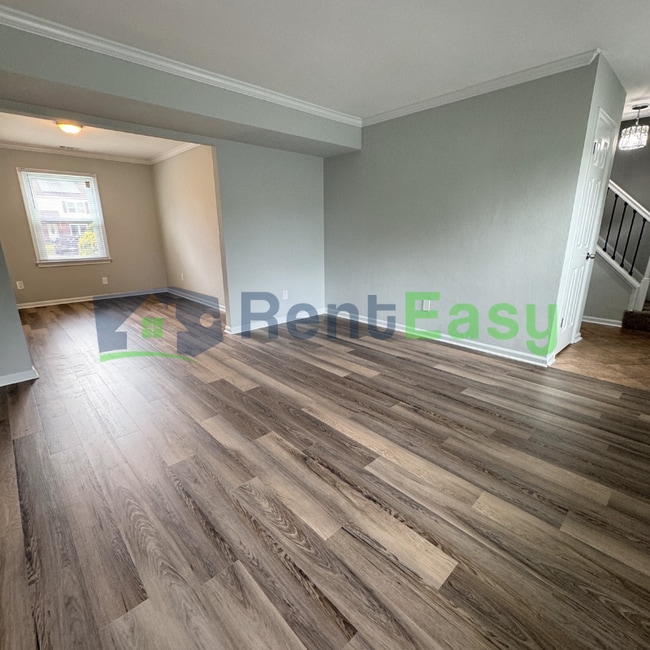 Photo - 1584 Boles Pl