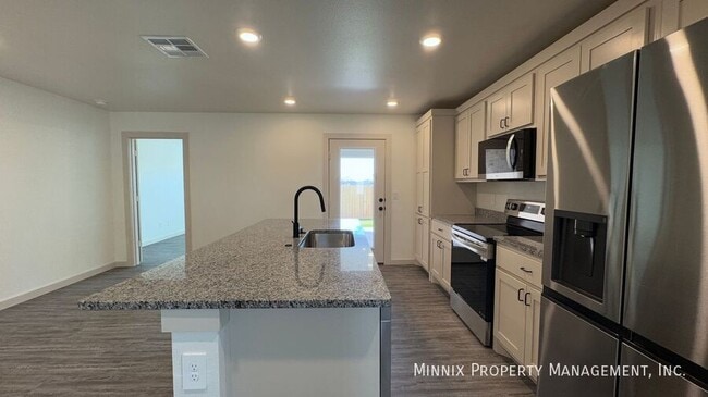 Photo - 7716 Date Ave