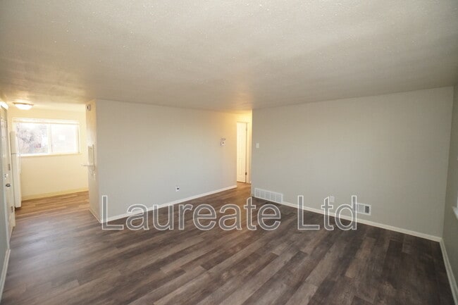 Photo - 677 Miller Ct