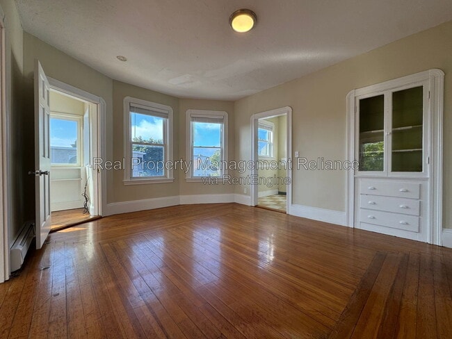 74 Burrill Ave Unit 3