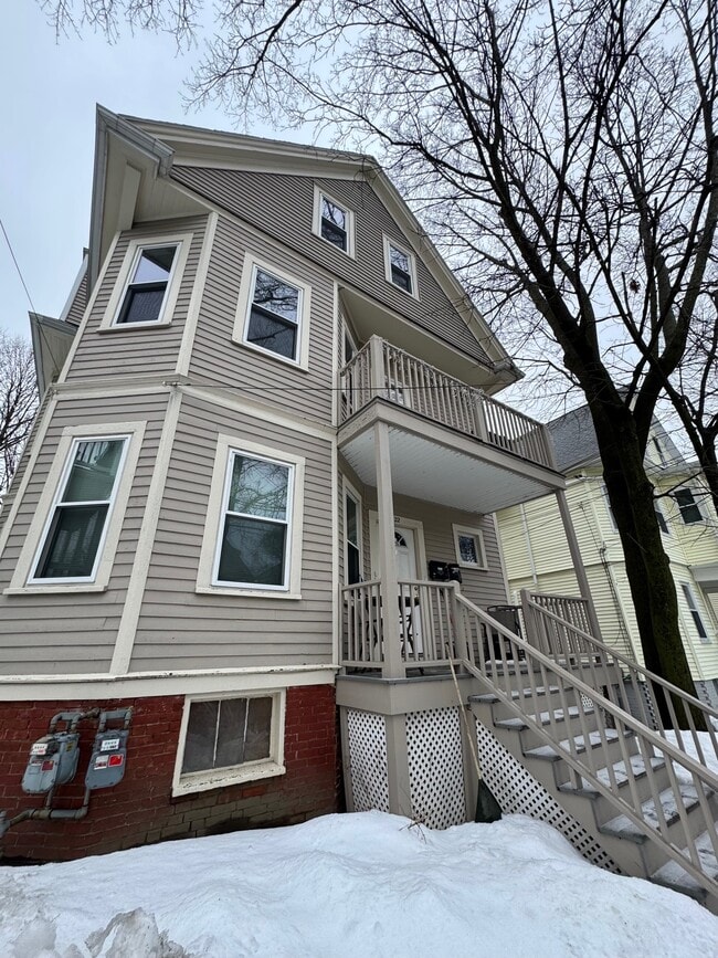 Building Photo - 22 Spencer Ave Unit 1