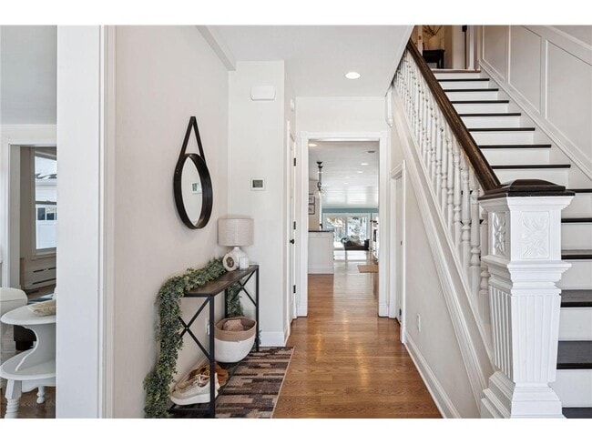 Photo - 5 Cooper Ave