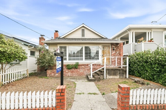 Building Photo - 420CARRILLOSTREET Unit 420-Main