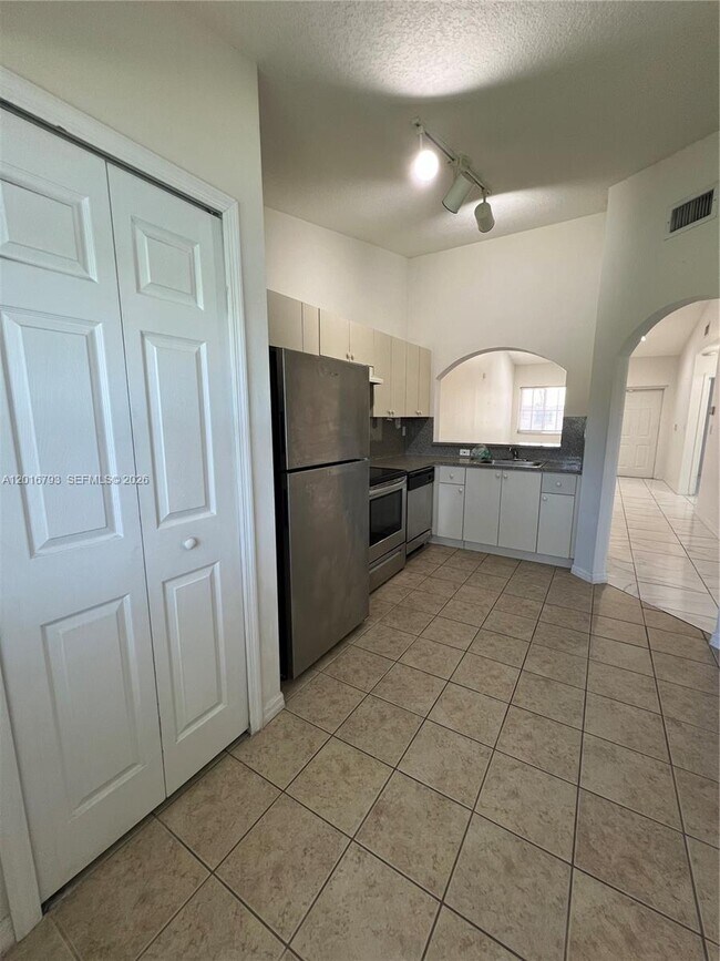 Photo - 2931 SE 12th Rd Unidad 204-55