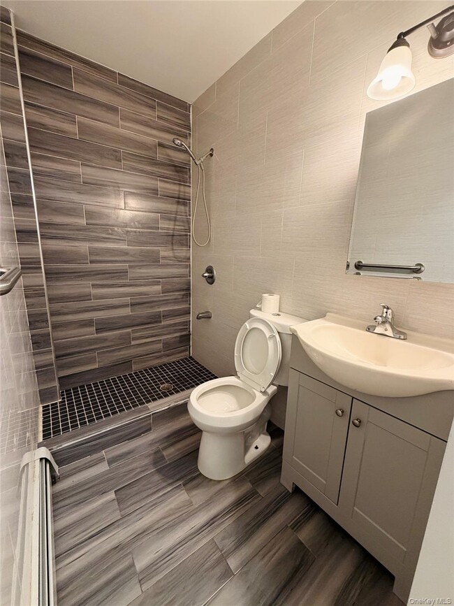 Photo - 125 Wickham Ave Unit 3B