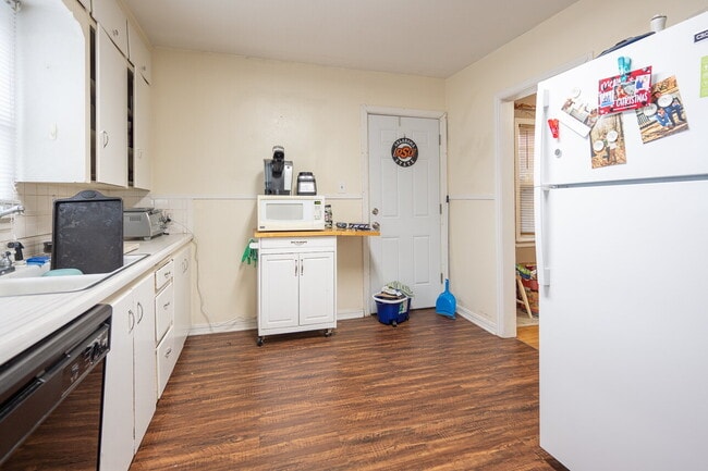 Photo - 3 Bedroom 2 Bath House close to OSU Campus