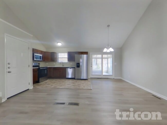 Photo - 15509 Kay Ave