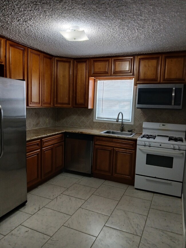 Photo - 5617 Eskridge St