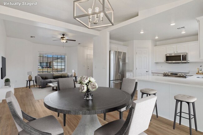 "Beautiful 3-Bed 2-Bath home with a large yard in Ivins!"