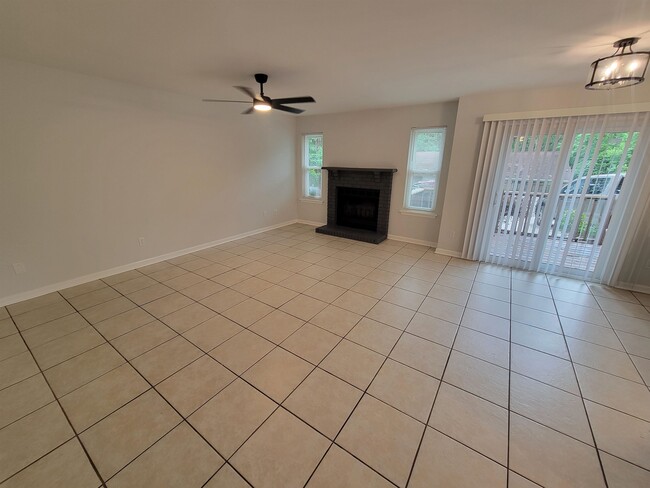 Photo - 1596 Misty Garden Way