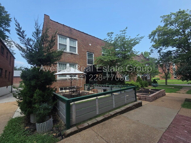 Photo - 905 Concordia Ln Unit 2s