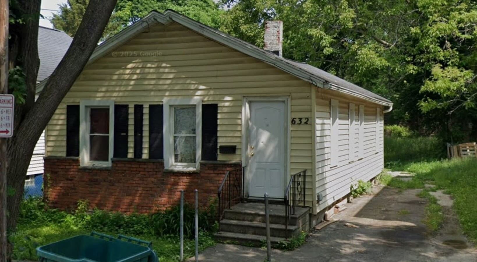 Photo - 632 Smith St