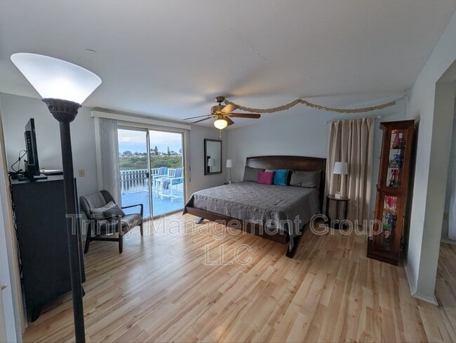 Photo - 13419 Starfish Dr