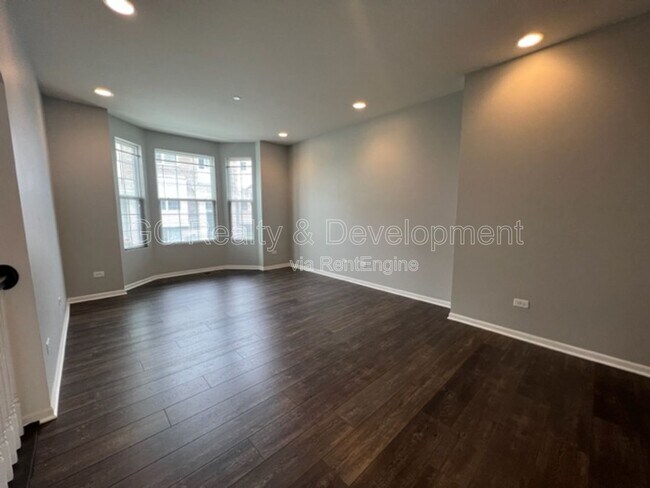4435 Monroe Ct