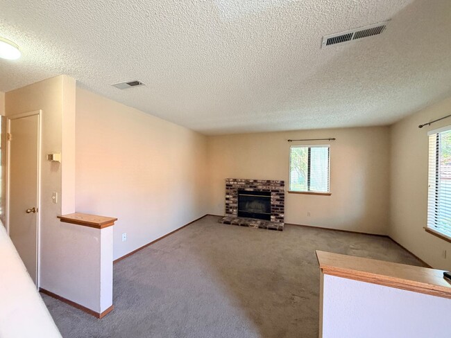 Photo - 468 Park Pl Dr