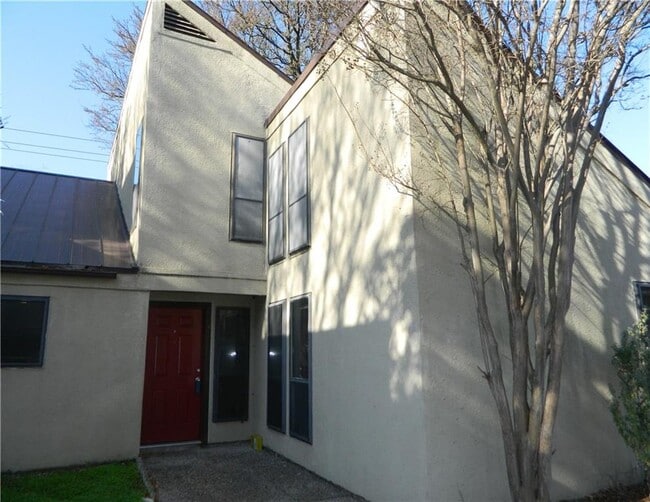 Building Photo - 8607 Fathom Cir