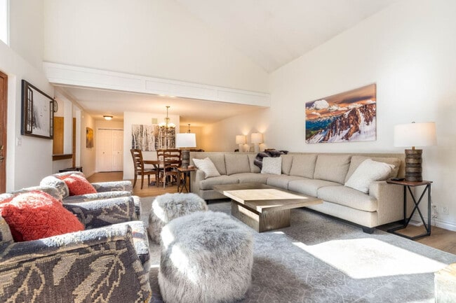 Photo - 7430 S Wasatch Blvd Unidad SI ID1597569P