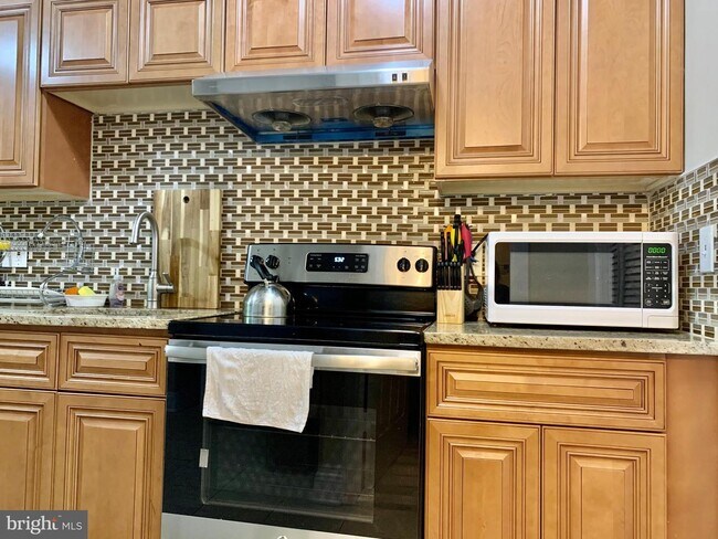 Photo - 1211 Race St Unidad 2F