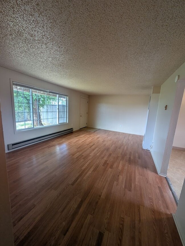 Photo - Dabney-PM-026-0274 Unit 3843 Anderson Ave