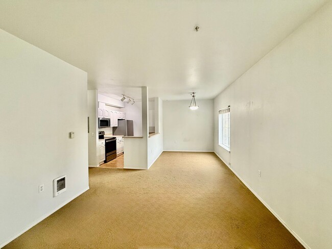 Photo - Bokara By The Lake Condo - Renton Unit G236